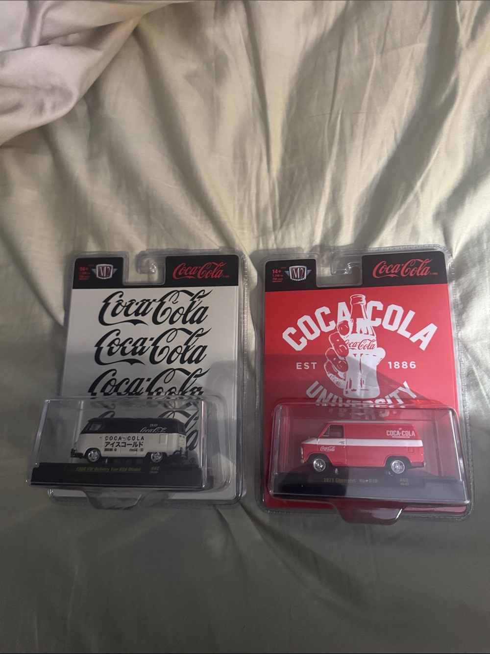 Coca Cola Red and White Vintage-Style Die-Cast Vans Set